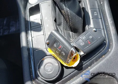 2021 Volkswagen Tiguan 2.0T Se/2.0T Se R-Line Black/2.0T Sel z USA, uszkodzony, nr VIN 3VV2B7AX8MM056411